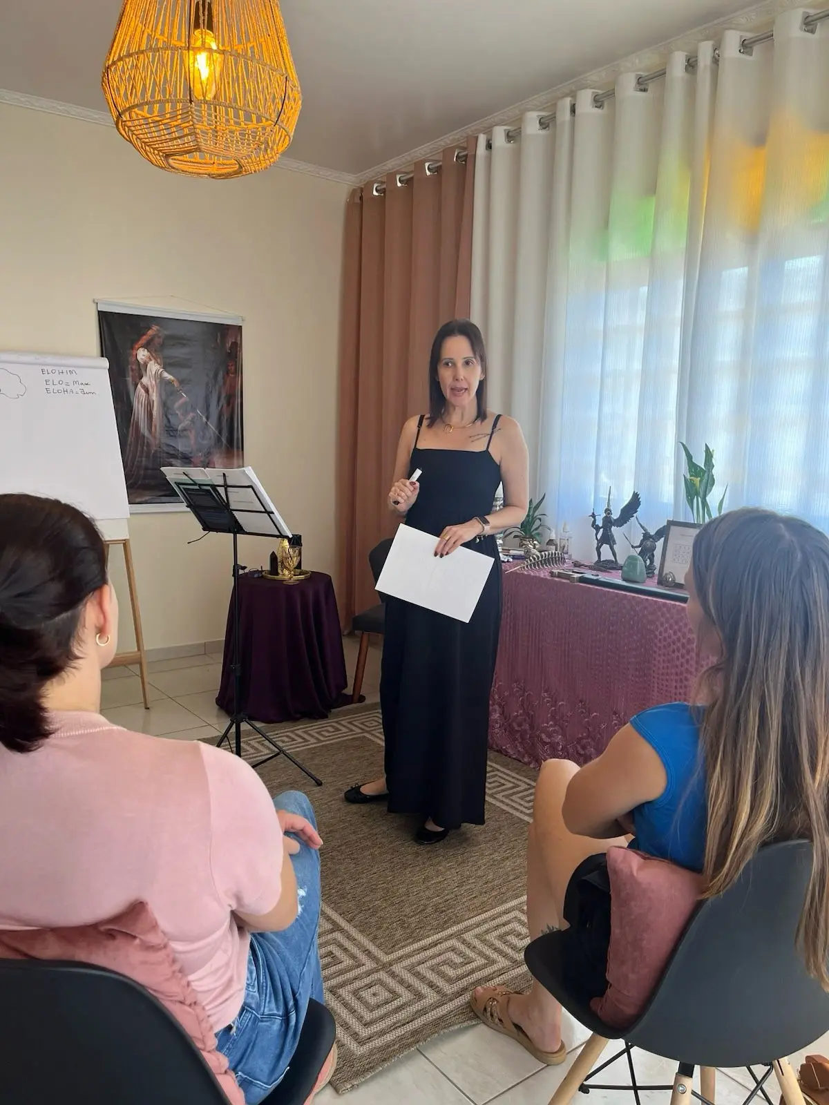 Círculo de iniciação em encontro espiritual conduzido por Letícia Sebold
